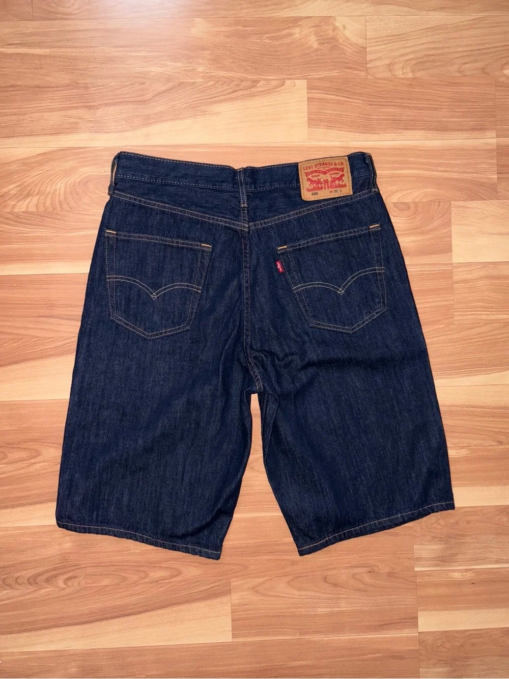 Levi’s Dark Wash 12” Denim Shorts Jorts Size 31 Festival Retro Vintage Style Y2K